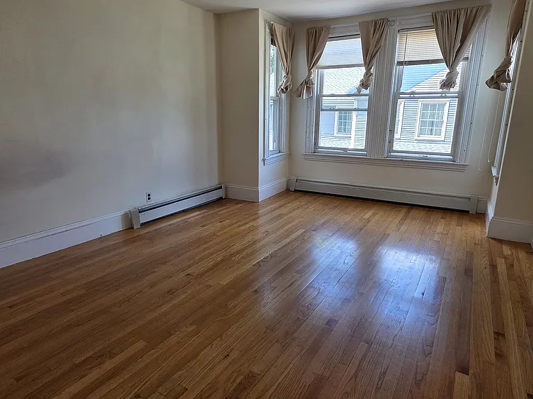 23 Townsend St #B — Photo 8