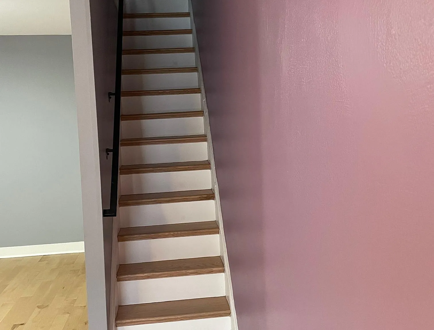 2 bed, 948 sqft, $1,200 — Photo 2