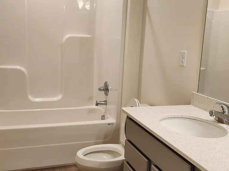 155 Wellesly Ave — Photo 17