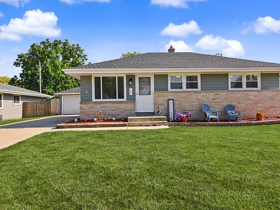 1st image of 729 Clark AVENUE
