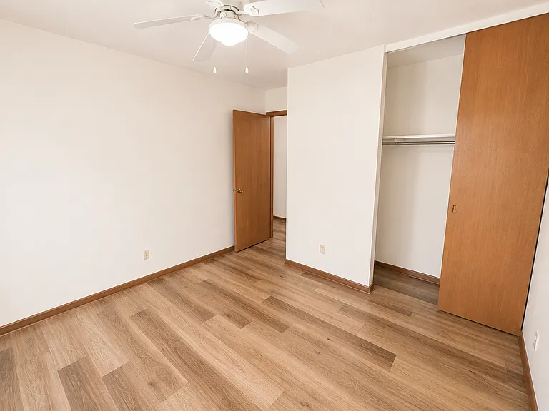 Liberty Valley Apartments — Photo 33