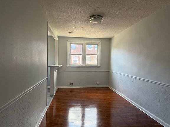 3rd image of 7122 Kindred St