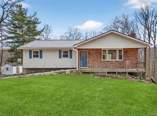 36 Sands Point Road, Washingtonville, NY 10992