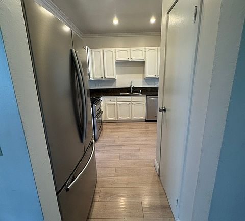 3rd image of 12300 Montecito Rd APT 12