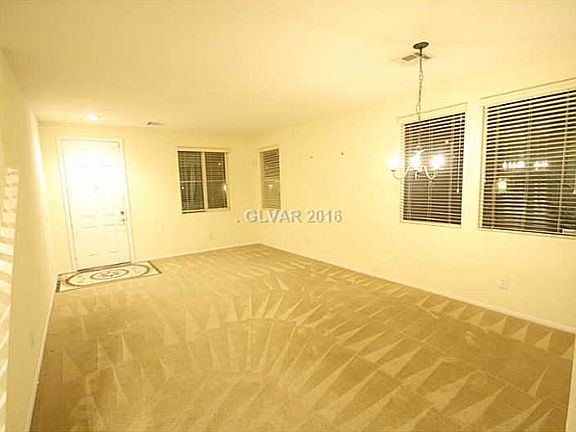 3rd image of 524 Caribbean Palm Dr