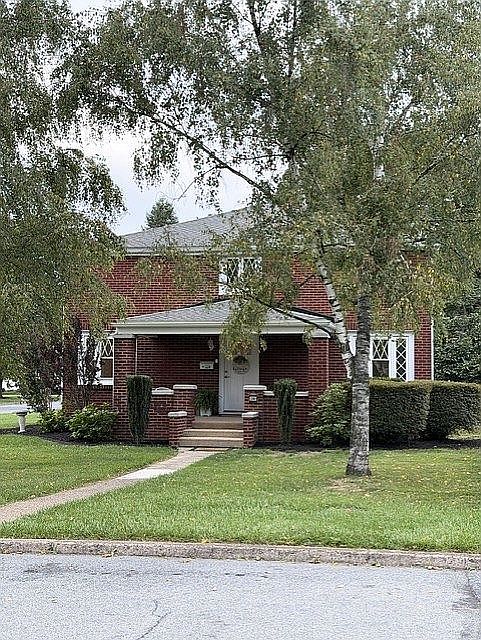 1st image of 200 N 47th St