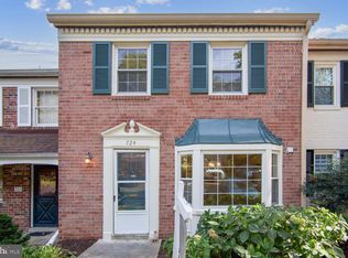 724 Azalea Dr #10, Rockville, MD 20850
