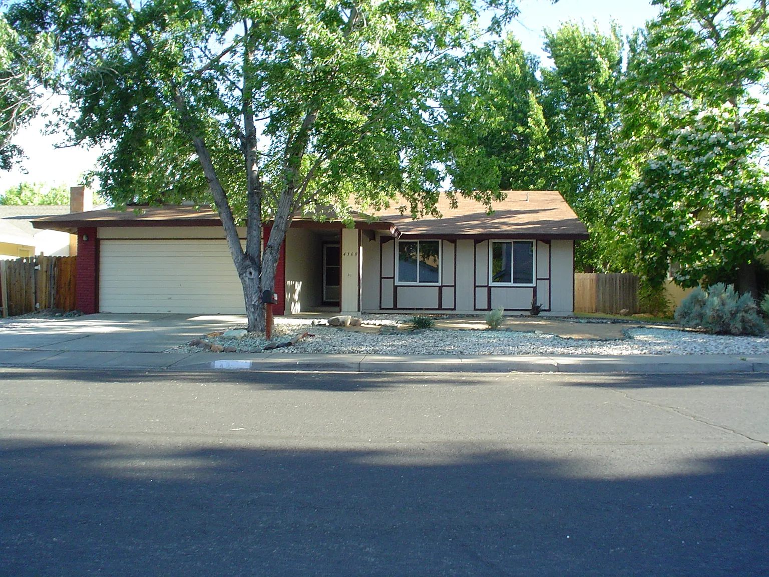 4360 Del Paso Dr photo 1