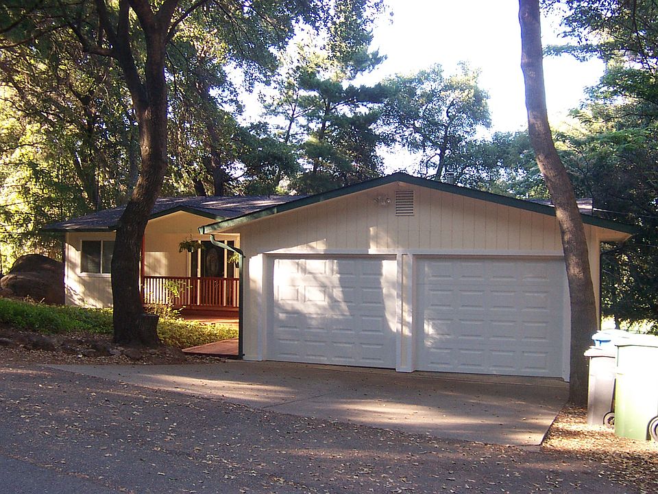 2nd image of 2904 Buckingham Dr