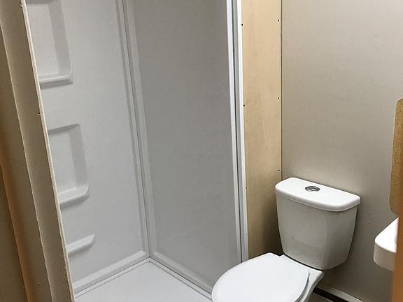 2nd image of 15077 Riverside Dr #3