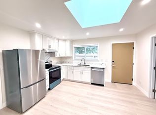 1083 W Washington Ave, Sunnyvale, CA 94086