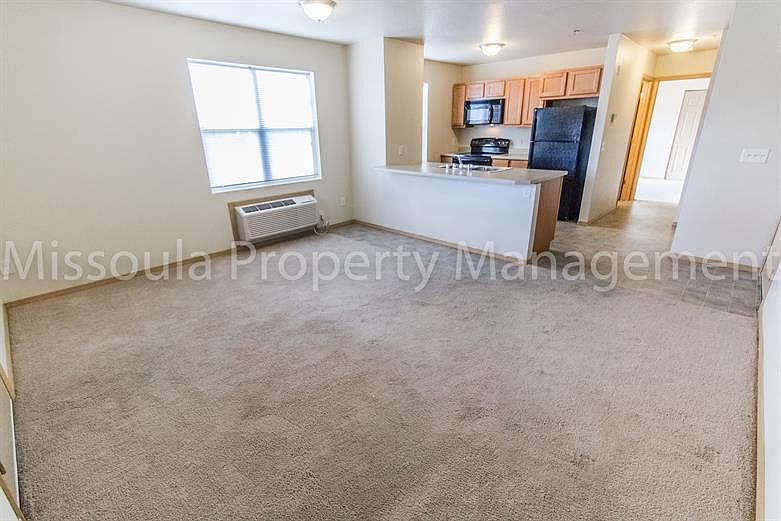 2nd image of 2403 38th St APT 101