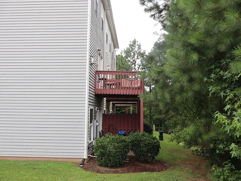 1668 Holly Grove Way — Photo 36