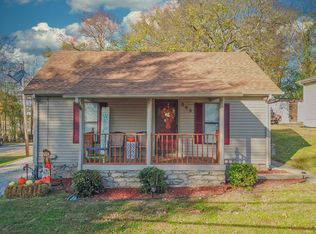 205 White Oak St, Hartsville, TN 37074