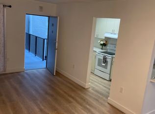 305 W 68th St APT 303, Hialeah, FL 33014