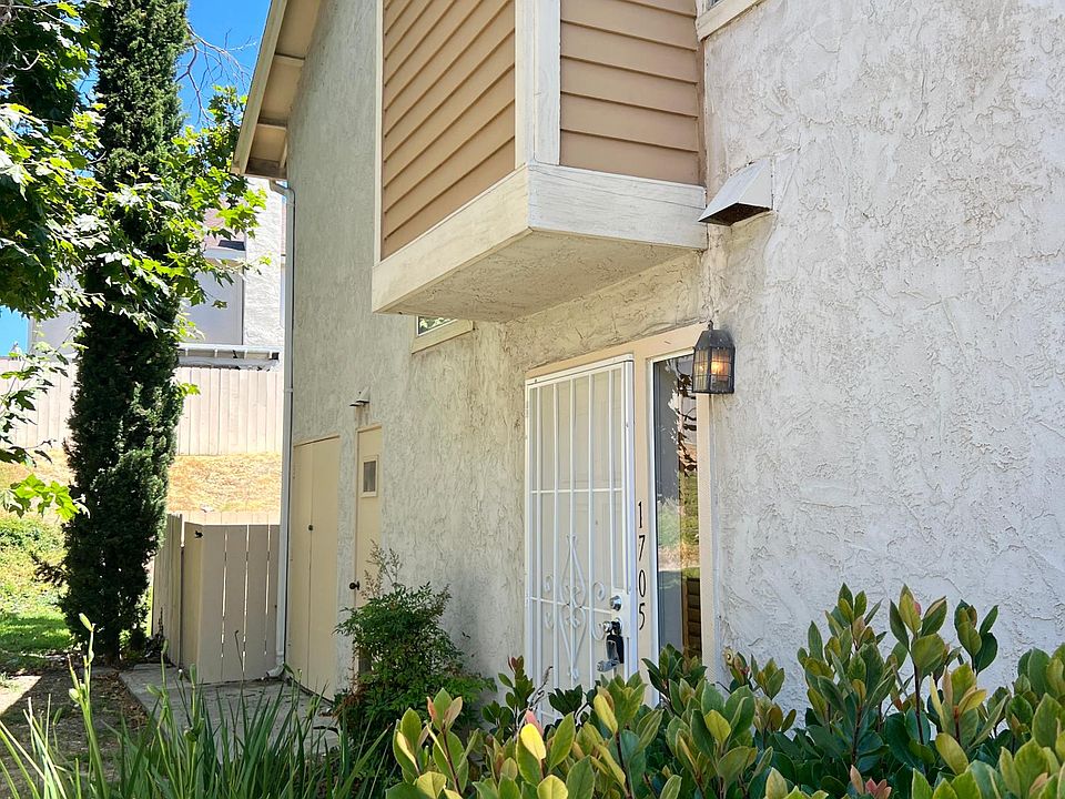 1st image of 1705 Manzana Way