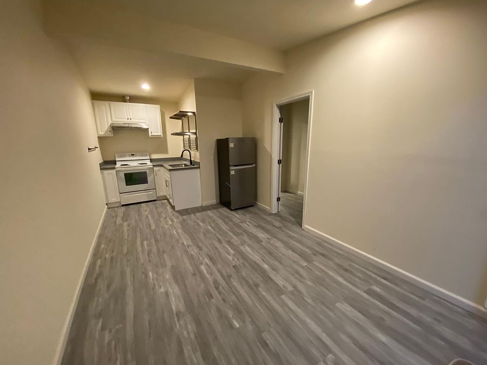 1st image of 1574 Karl St #2