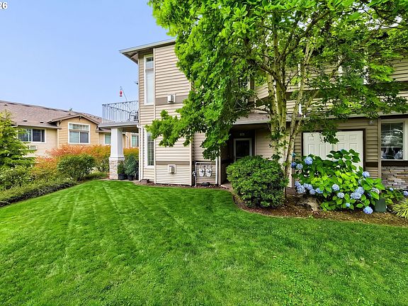 3rd image of 14810 SW Sandhill Loop Unit 101