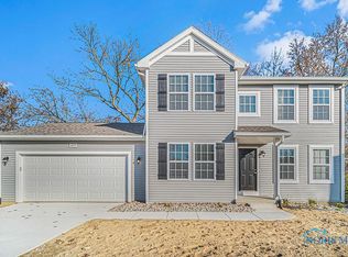 1058 Seneca Dr, Wauseon, OH 43567