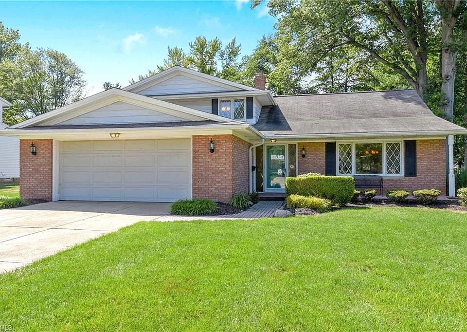 1st image of 2080 Radcliffe Dr
