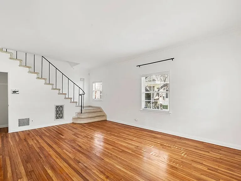 426 N Maple Dr #426 — Photo 9
