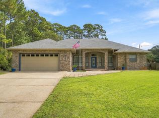 2064 Sundown Dr, Navarre, FL 32566