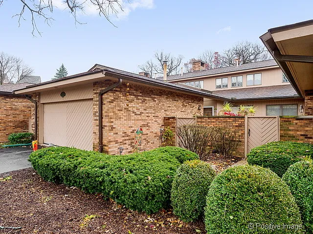 1223 Indian Trail Rd photo 1