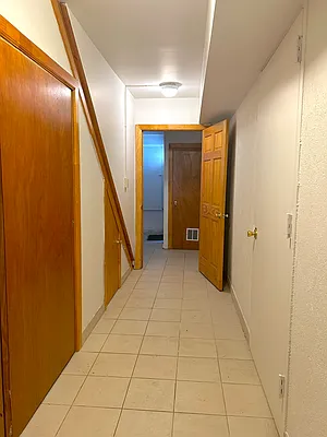 Rented by Capri Jet Realty Corp | media 1