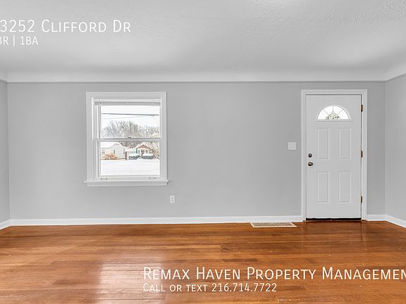 4th image of 23252 Clifford Dr