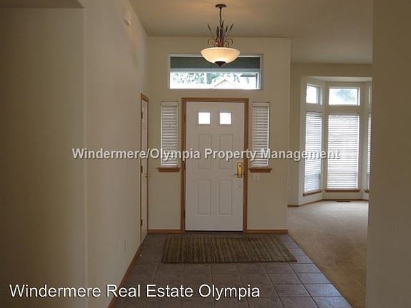4th image of 9248 Lewis Dr NE