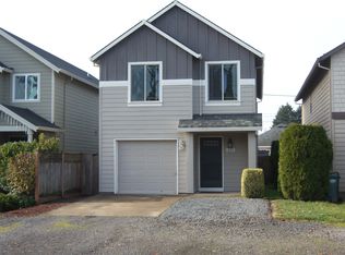 325 NW Ebberts Ave, Hillsboro, OR