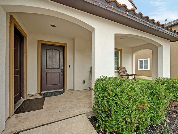 3rd image of 11121 Mickelson Dr