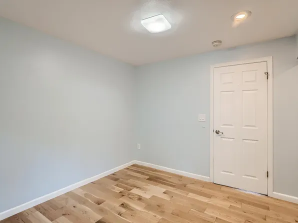 8510 139th Ave NE, Redmond, WA 98052