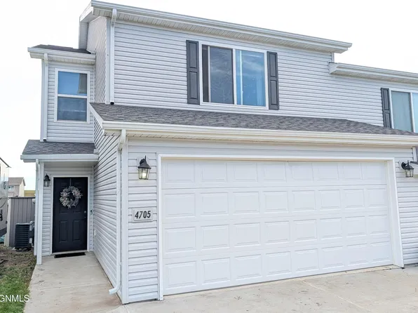 4705 Corvette St NW, Mandan, ND 58554