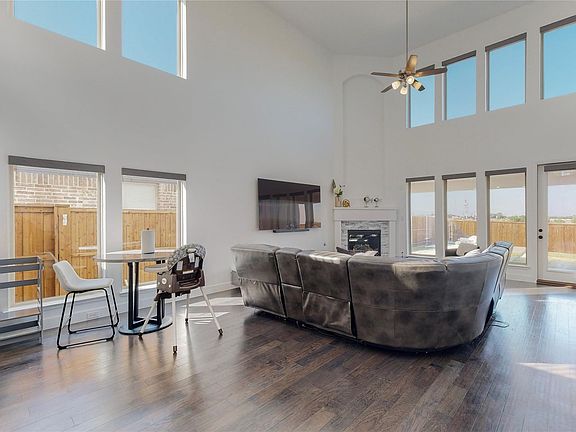 4th image of 1205 Rushcroft Way