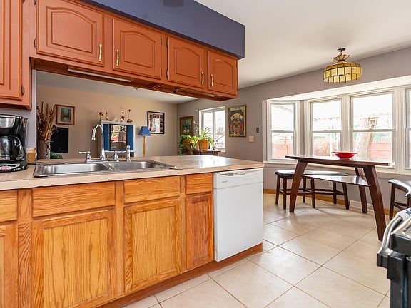 3rd image of 5759 Loganwood Rd
