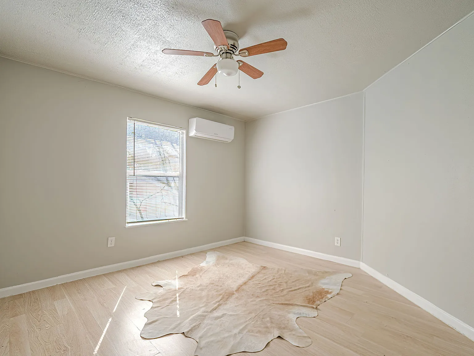 2323 Arbor Place - 1 — Photo 4