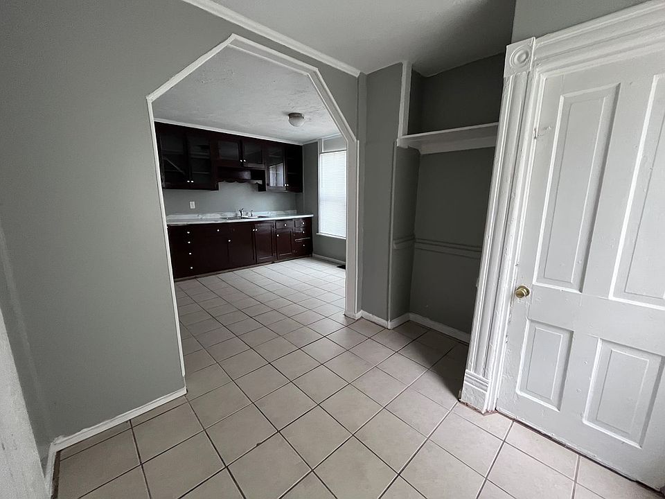 1st image of 2415 Charles St