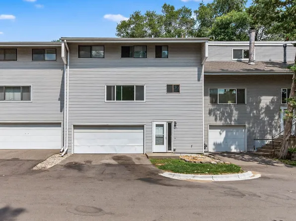 6618 Camden Dr, Brooklyn Center, MN 55430