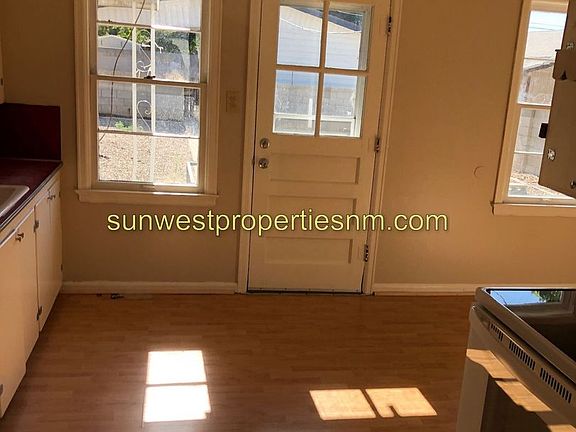3rd image of 1010 N Loma Linda Ave