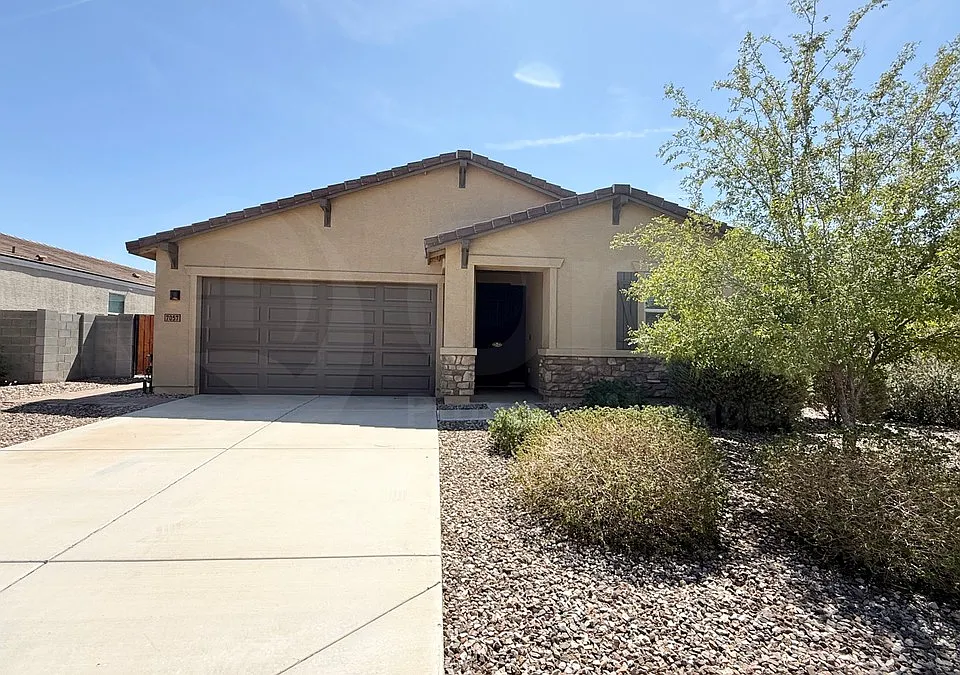 7057 E Mallard Ct