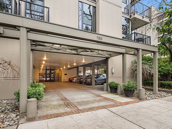 2nd image of 730 Bellevue Ave E APT 5