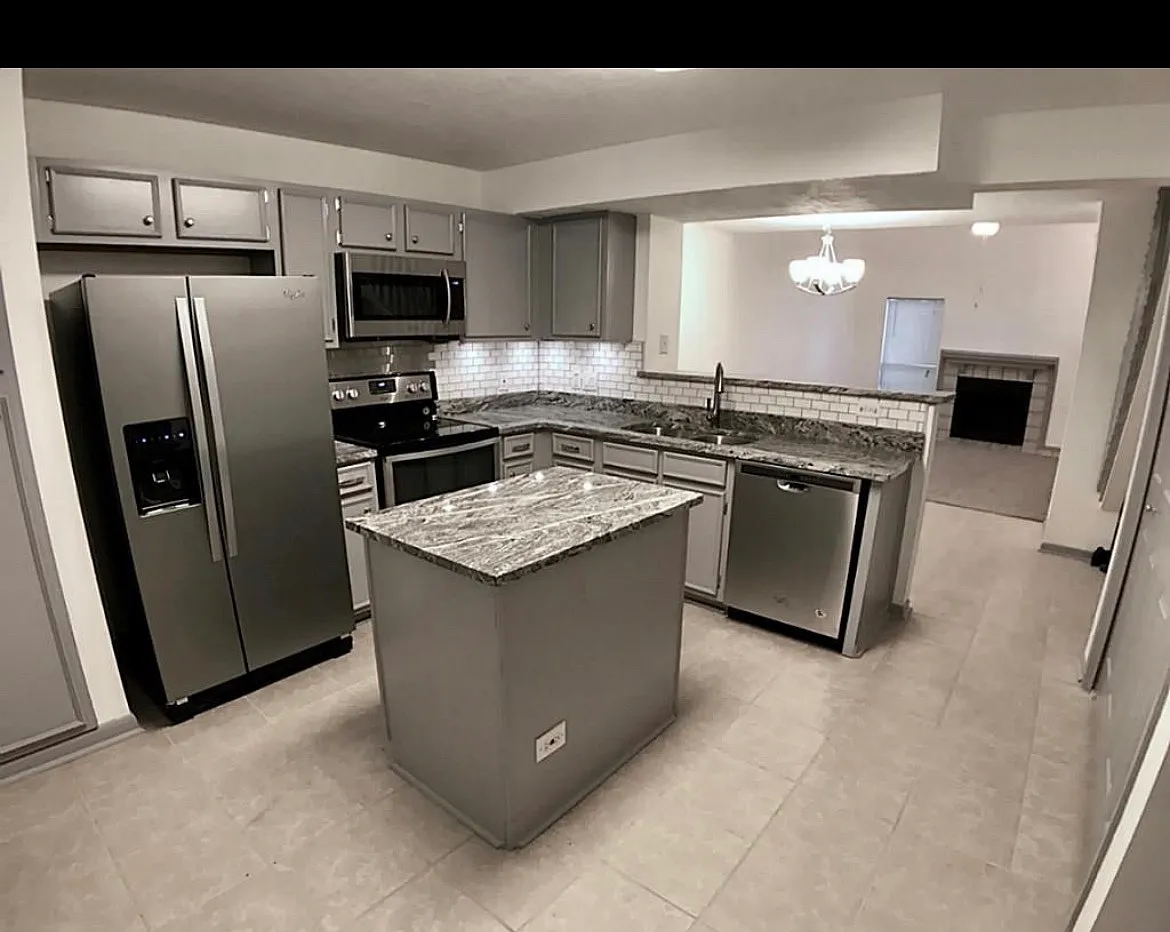 3 bed, 1614 sqft, $2,375 — Photo 1