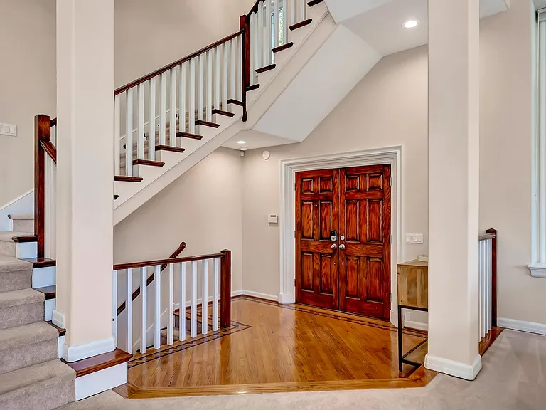 5302 Pacific Ave — Photo 8