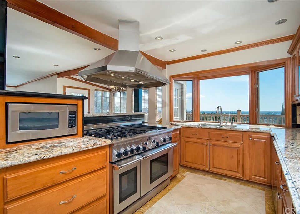 1st image of 12054 S Circle Dr