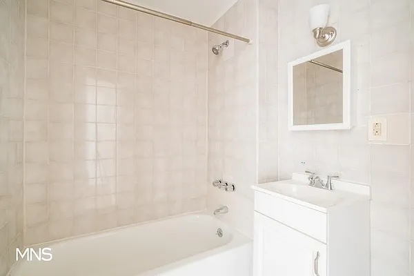 Rented by MNS | media 23