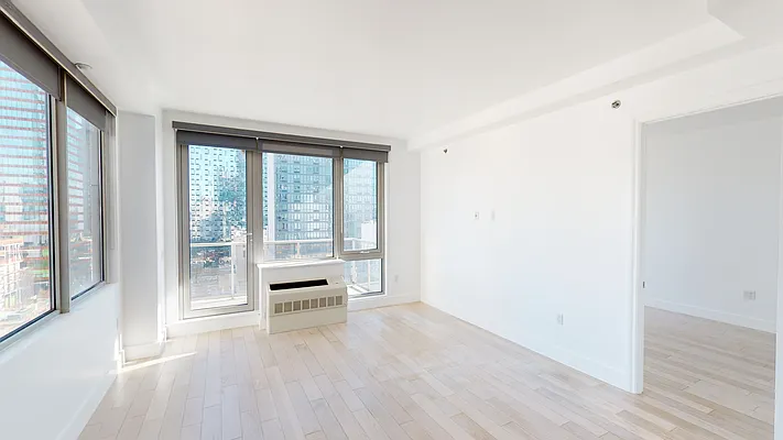 Rented by Iryna Ferenets, LREB | media 2