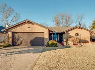 11013 Coachman Rd, Yukon, OK 73099