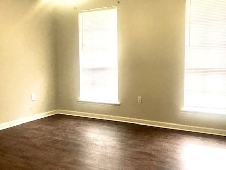 15343 Monica Ave — Photo 7