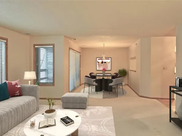 3801 W 98th St APT 210, Minneapolis, MN 55431